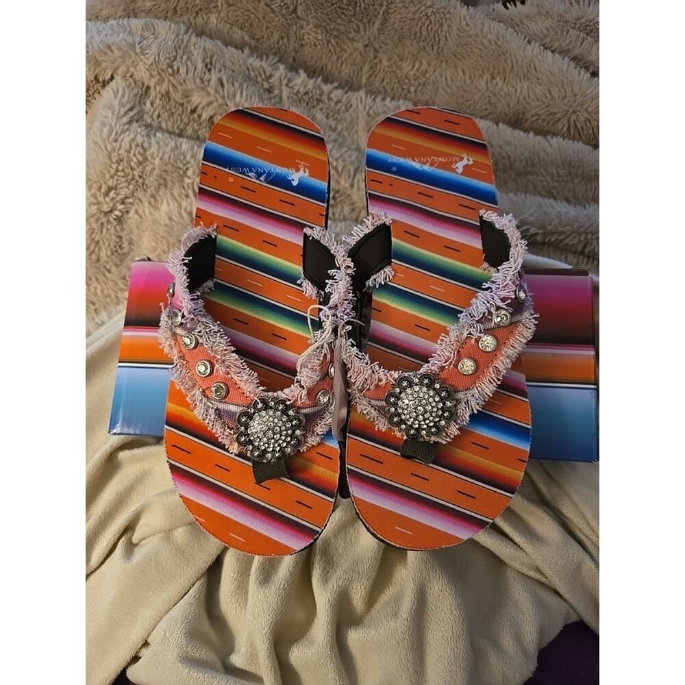 Montana West Brown Pink Rhinestone Stud Flip Flop Sandals Women's Size 8